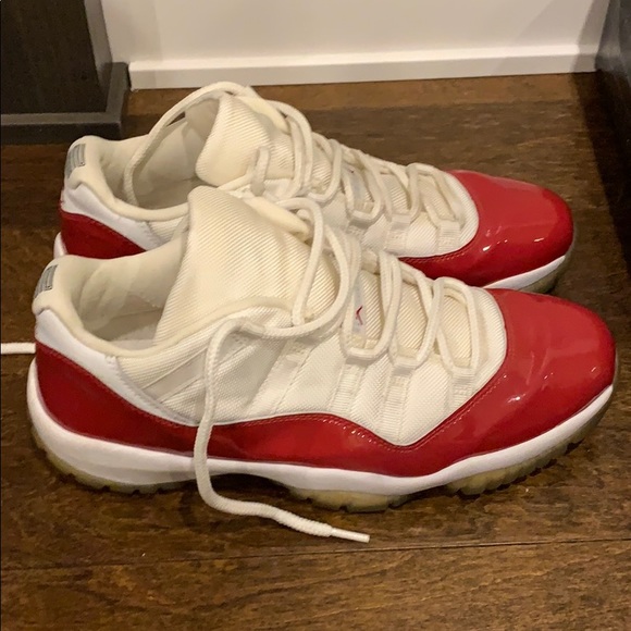 Air Jordan 11 XI Cherry 2001 White Varsity Red 12 - Picture 7 of 8